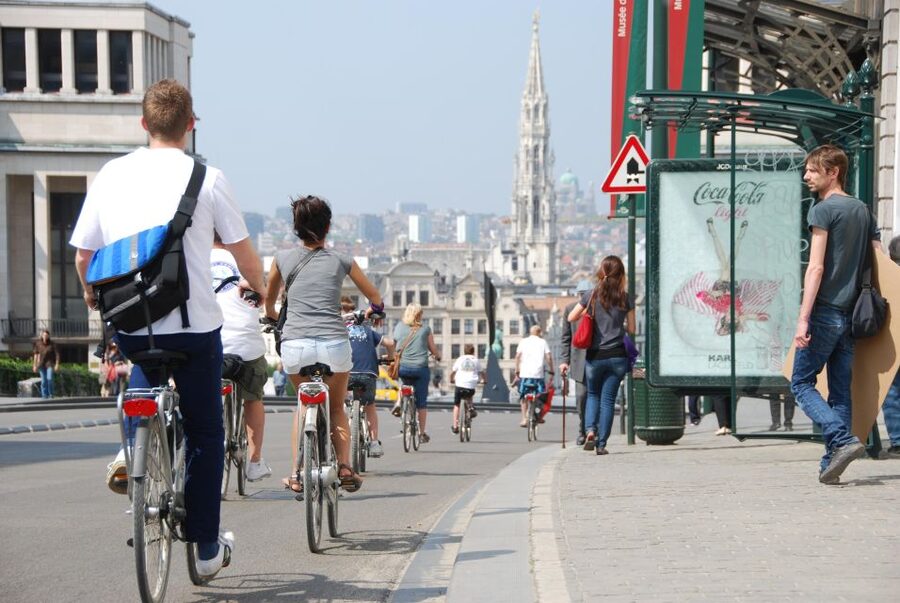Brussels: Sightseeing Bike Tour - Meeting at Grand Place Starbucks, then rolling through Brussels
