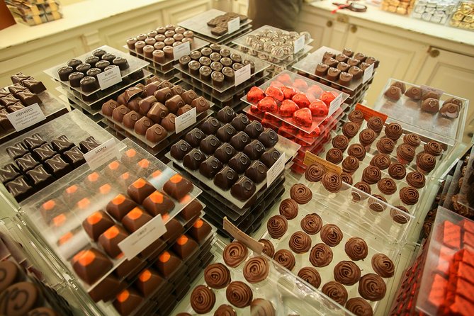 Brussels Small-Group Chocolate Appreciation Tour - Stop 1 in the Royal Galleries: Three Shops and a Built-In Tasting Plan