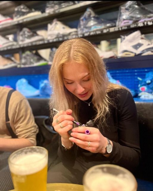 Brussels Tipsy Tour: Cocktail Making, Painting & Chocolates - Meeting people without awkwardness