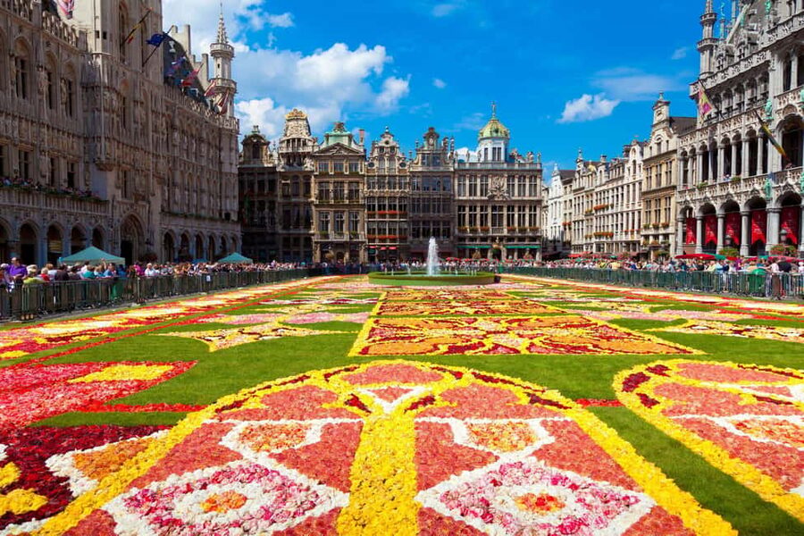 Brussels: Walking Tour with Belgian Lunch, Chocolate, & Beer - Why this 4-hour Brussels food walk makes sense