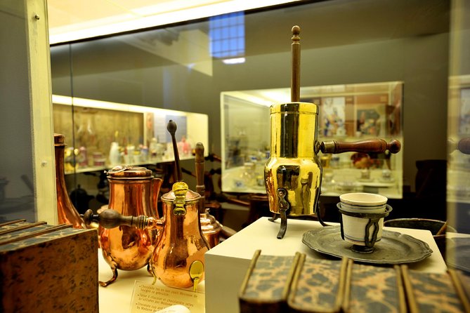 Choco-Story: The Chocolate Museum in Bruges - Entering Choco-Story: What the 15th-Century Building Feels Like