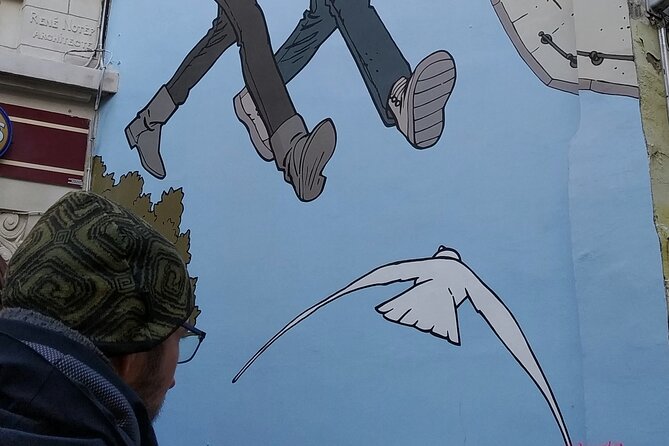 Comic Book Tour in Brussels - Galeries Royales Saint-Hubert: Tintin characters on stage