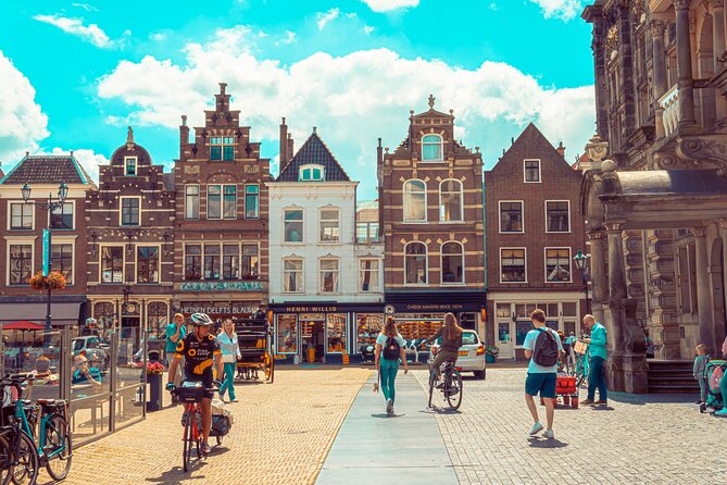 Delft and Keukenhof Gardens Tour from Brussels - Guide Language and Crowd Control: Why the Human Part Matters