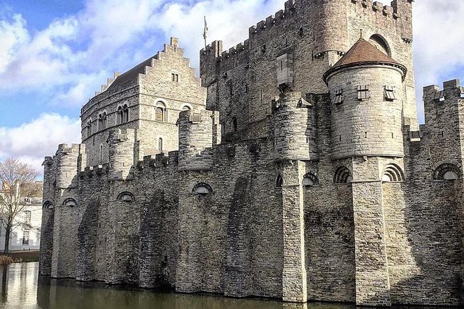 Discover authentic Ghent with historian & taste the best chocolate - Maaseikplein and the Van Eyck connection