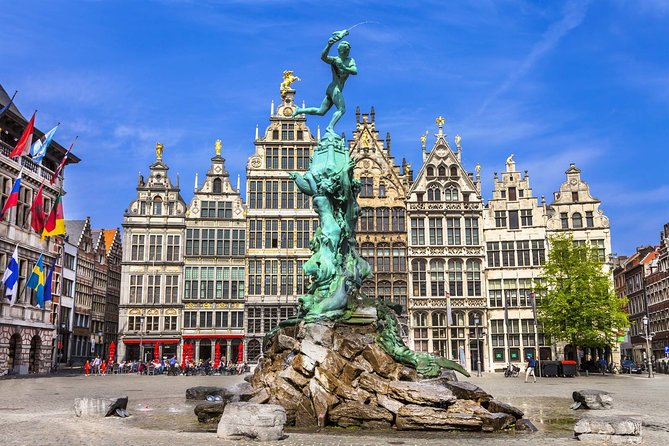 e-Scavenger hunt Antwerp: Explore the city at your own pace - Grote Markt and Paleis op de Meir: solving as you walk the center