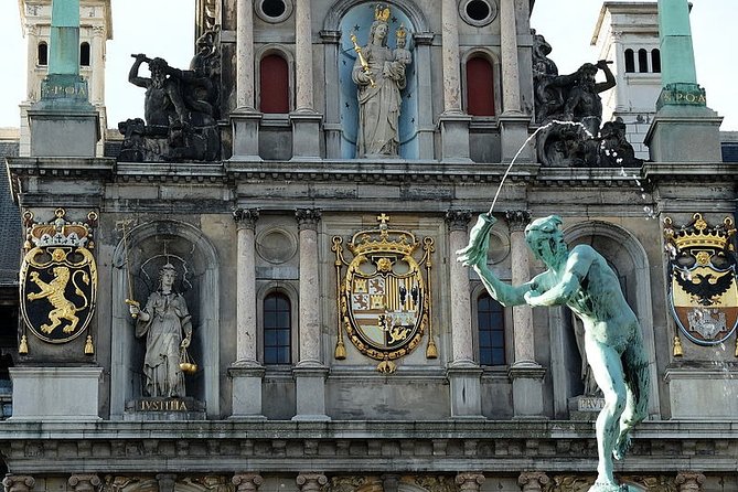 e-Scavenger hunt Antwerp: Explore the city at your own pace - Het Steen, Cathedral of Our Lady, and Stadhuis: the “big moments” stretch