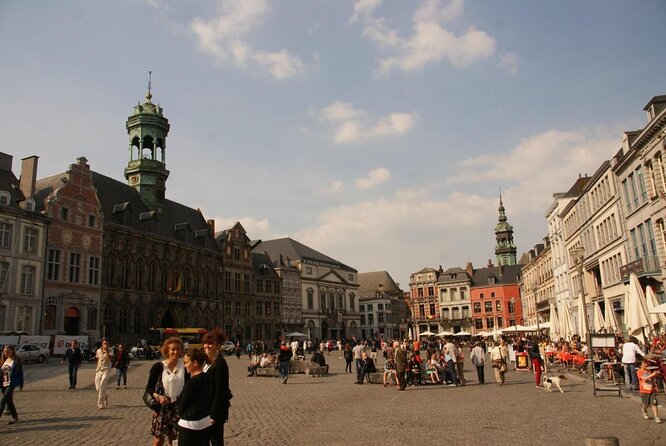 e-Scavenger hunt Mons: Explore the city at your own pace - Start at Rue de Nimy 18, then let the city unfold