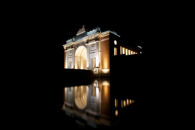 e-Scavenger hunt Ypres: Explore the city at your own pace - Menin Gate Memorial: names, sacrifice, and an unforgettable setting