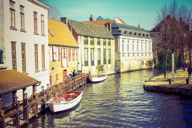Explore the Instaworthy Spots of Bruges with a Local - Markt square: the heart of Bruges, built for atmosphere