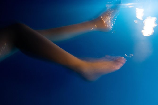 Floating in the clouds - Float-only vs VIP: tea, coffee, essential oil shower, and more time