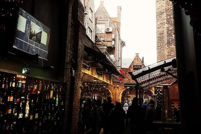 Food tasting & Historical walk - Chocolate Bruges and the drink pairing