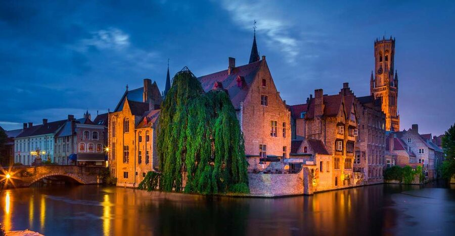 From Amsterdam: Bruges Day Trip in English with Boat Option - Bruges guided walk: from Minnewater to the Grote Markt in about 2 hours