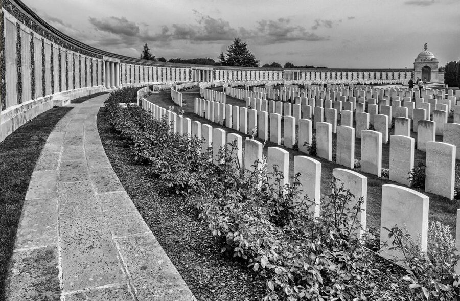 From Bruges: Flanders Fields Remembrance Full-Day Trip - Lunch in Ypres: Use the Break to Reset Your Brain