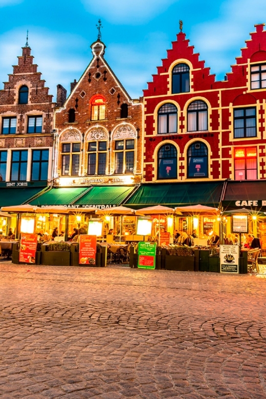 From Brussels: Bruges Day Trip with Boat Tour Option (ENG) - Lake of Love and Begijnhof: Bruges’ calm pause