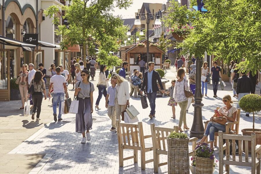From Brussels: Maasmechelen Outlet Shopping Trip - Key things to know before you go