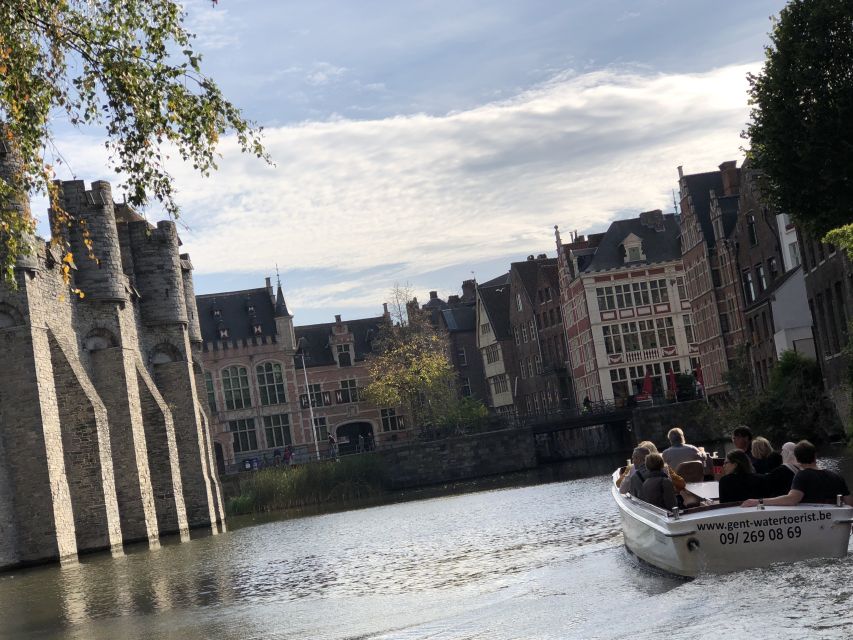Ghent: 40-Minute Historical Boat Tour of City Center - Before you go: small details that prevent big headaches