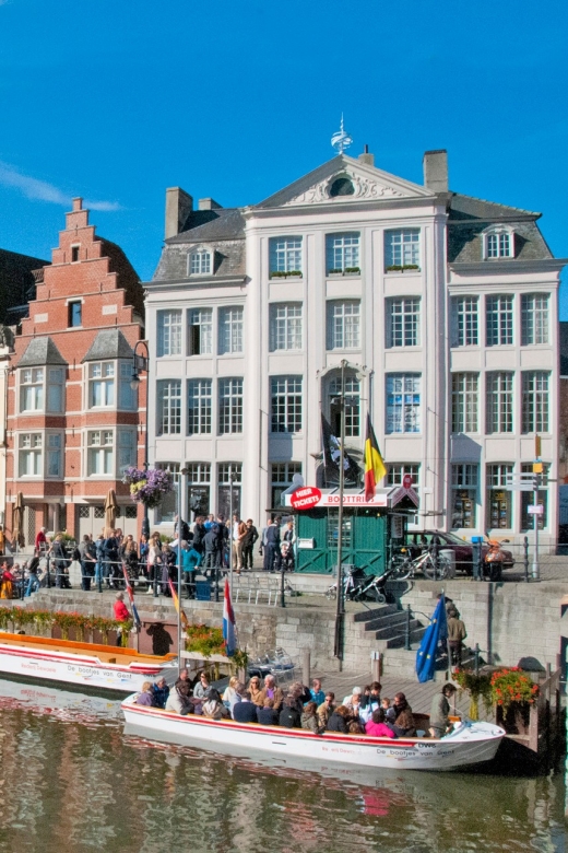 Ghent: 40 Minute Medieval Center Guided Boat Tour - Prinsenhof and Charles V: the childhood scene you can picture