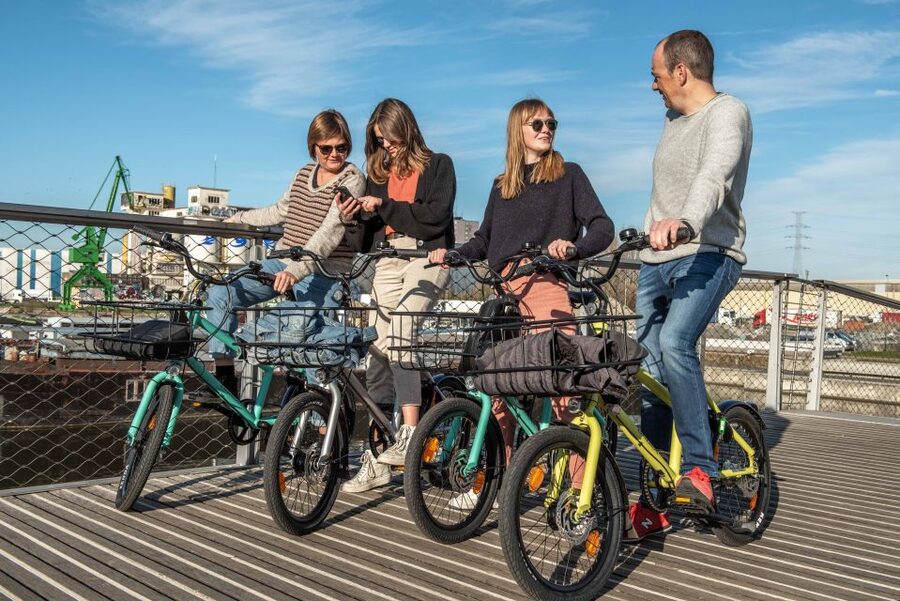Ghent: City Highlights and Hidden Gems Guided Bike Tour - Ride Comfort, Bike Choices, and What to Expect on the Road