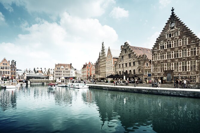Ghent: City Walk with Audio Guide in 7 Languages on your Phone - Belfry and Cloth Hall at Korenmarkt: civic power you can climb
