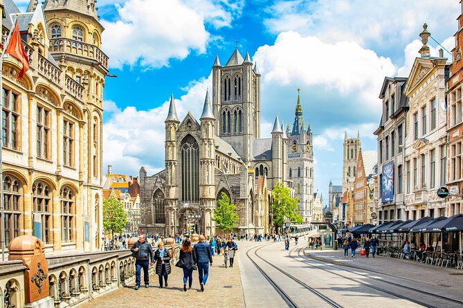 Ghent: City Walk with Audio Guide in 7 Languages on your Phone - Gravensteen Castle: a 12th-century fortress in the middle of town