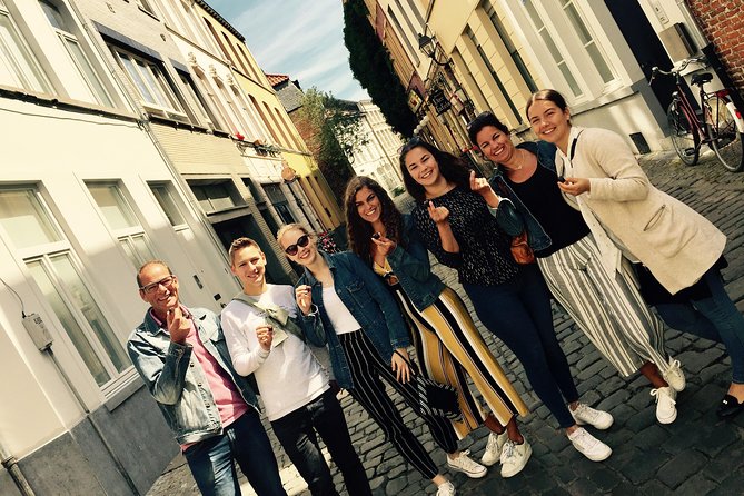Ghent: Famous Belgian Chocolate Walking Tour with Tastings - Stop 3: The Popular Chocolate Shop Moment in Ghent