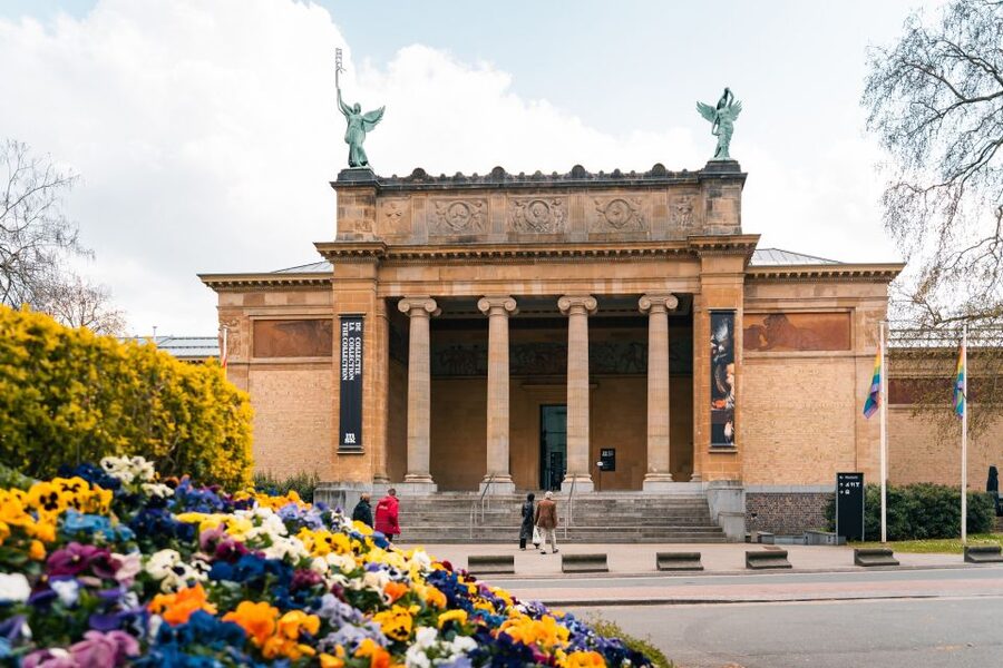 Ghent: Museum of Fine Arts Entry Ticket - Evening openings on the first Thursday: plan your day around 22h
