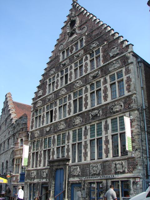 Ghent: Private 2-Hour Walking Tour - Why a private 2-hour walk makes sense in Ghent