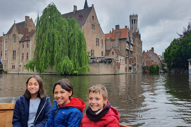 Guided boat trip and walk - Markt and the Belfry, where Bruges shows off its power