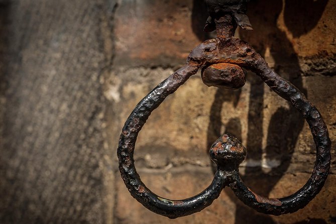 "Hidden Brugge" Photo Tour - 2hr open city tour & workshop - Group Size, Pacing, and Who This Tour Fits Best