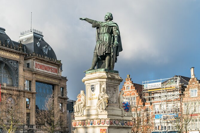 Historical Walking Tour: Legends of Gent - Vrijdagmarkt and Werregarenstraat: Squares, Symbols, and Street Art