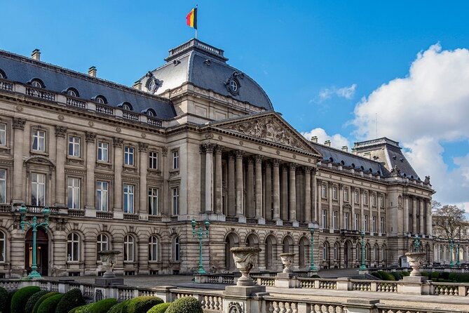 Historical Walking Tour: The Story of Brussels - by Legends - St Géry Island to Parc de Bruxelles, switching from spectacle to local life