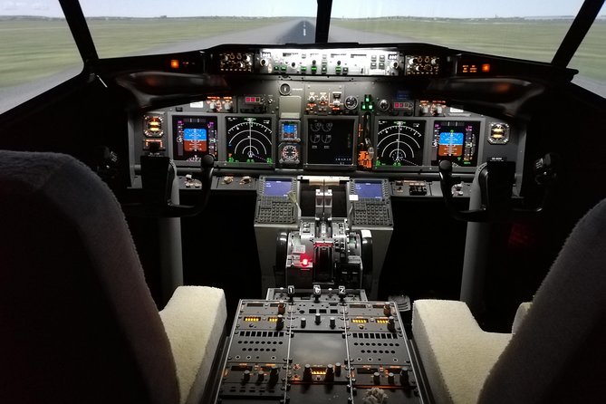 Landed On Time 60 min. Max 1 Person - What You Actually Do Inside the Simulator