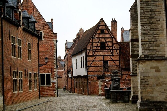 Leuven: City Walk with Audio Guide in 7 Languages on your Phone - Why a phone audio walk works well in Leuven