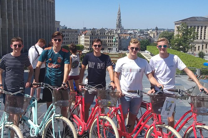 Lively Brussels Highlights Bike tour DUTCH - A bike tour that actually fits a day in Brussels