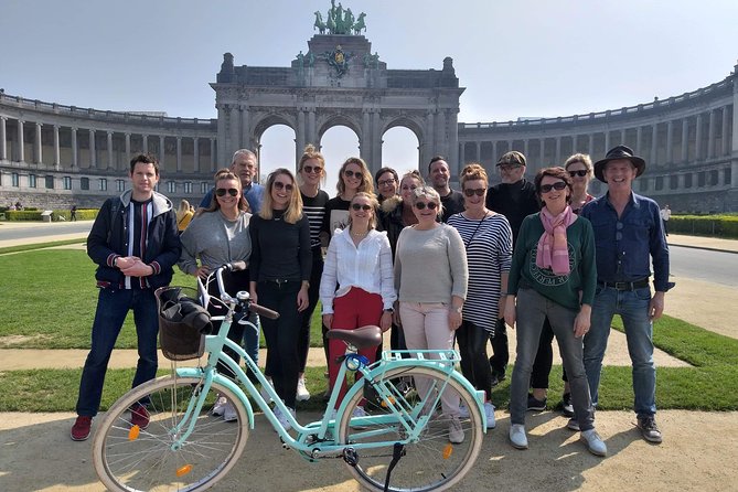 Lively Brussels Highlights Bike tour DUTCH - Grand Place in 5 minutes, and why that’s the right opener