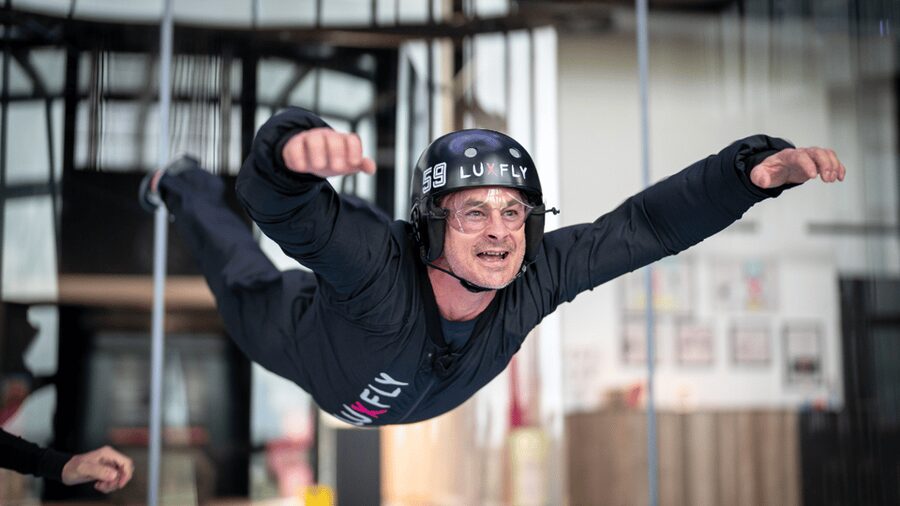 Luxembourg : Indoor Skydiving - Language support: making the instructions actually land