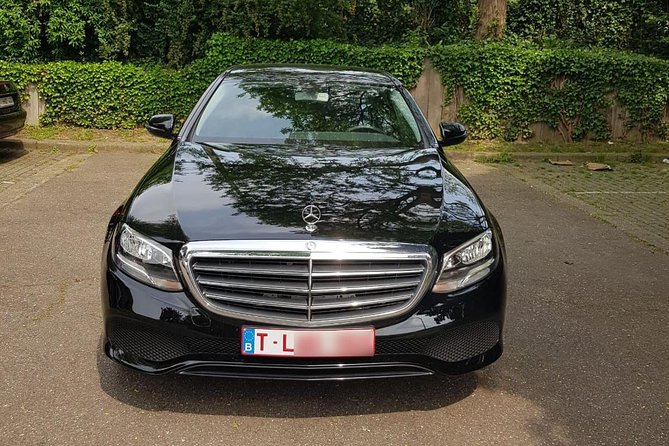 Luxury vehicle from Brussels airport to the city of Brussels - Brussels Zaventem Meet-and-Greet That Cuts Through Airport Noise