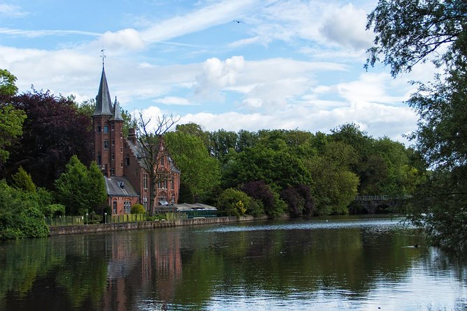 Private Day Trip from Brussels to Bruges - Onze-Lieve-Vrouwekerk: The 115m Brick Tower You Can’t Ignore