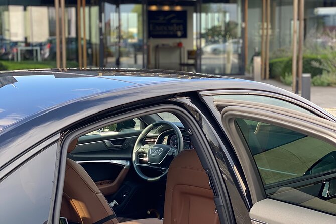 Private Transfer from/to Brussels Zaventem Airport - The Mercedes-Benz ride: comfort, WiFi, and the stuff you actually notice