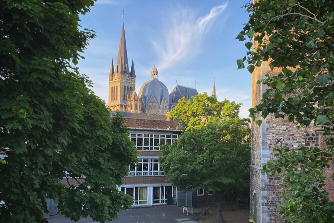 Small Group Liège to Aachen to Maastricht Border Crossing Tour - The guide makes a difference, and Joris is a big part of that