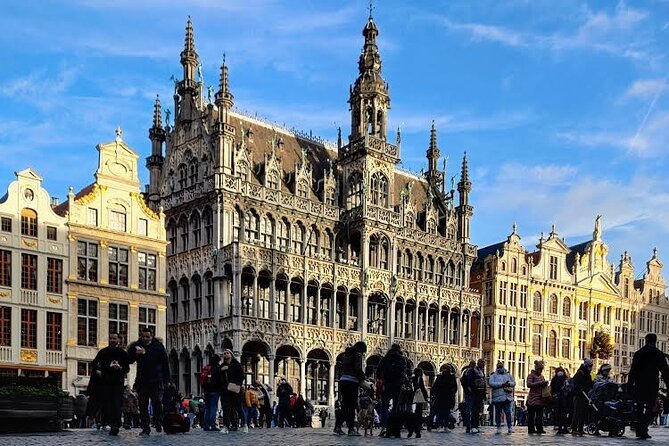 Tell Me About Brussels! | First Day Must-Do | Local Storytellers - The Route From Grand Place to Mont des Arts (and Why It Matters)