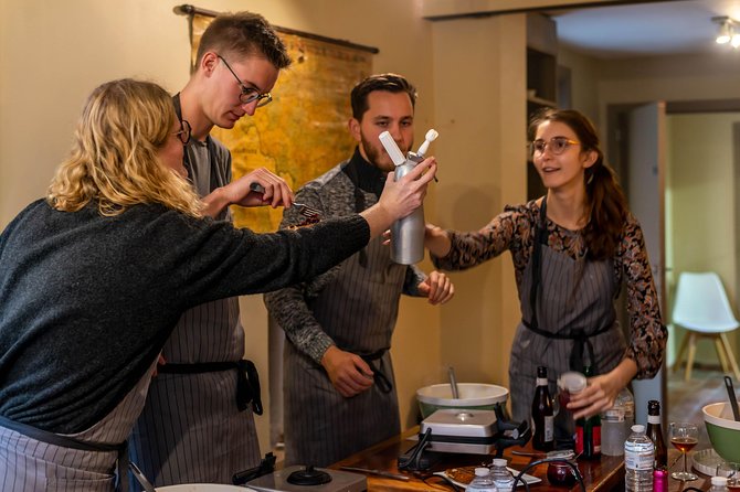 The Waffles 'n Beer Workshop in Bruges Centre - Why the Small Group Size Changes Everything