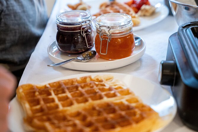 The Waffles 'n Coffee Breakfast in Bruges Centre - The Bruges and Belgian history angle (and why it works)