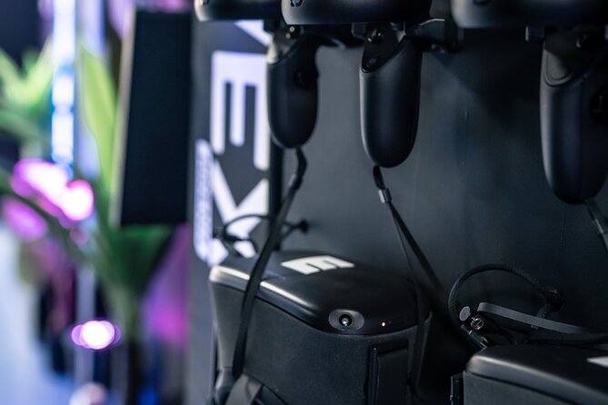 Virtual reality adventure in Brussels in Virtual Zone - Playing together or competing: why groups love this