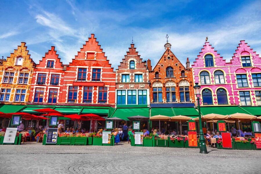 Visit of Bruges in 1 day private tour from Paris - Groeningemuseum, Bosch and Van Eyck without the chaos