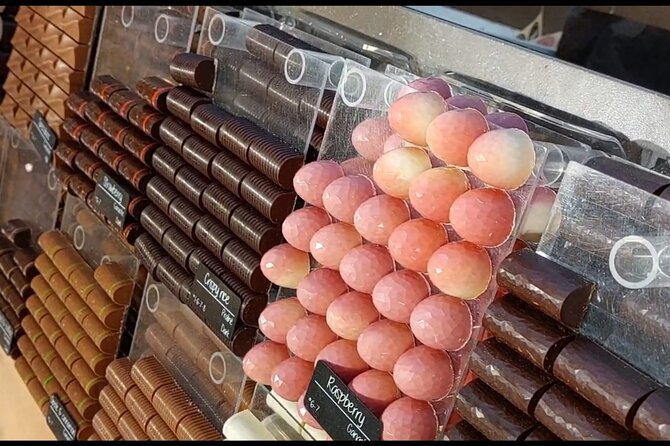 Walking Tour with Hot Chocolate and Chocolate Tasting - Chocolate Bruges, then The Chocolate Line, then a free browse moment