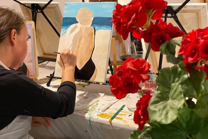 Wine and Painting Workshop Experience in Brussels - Wine and painting in Brussels, but with real instruction